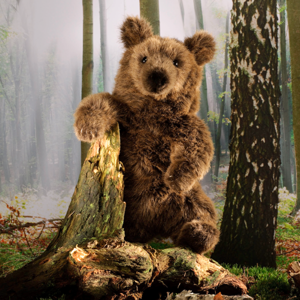 Braunbär, sitzend, 38cm