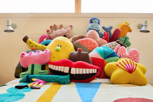 Lächelnförmiges Kissen