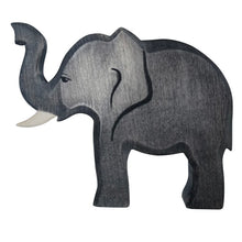 Elefant groß von Holzwald