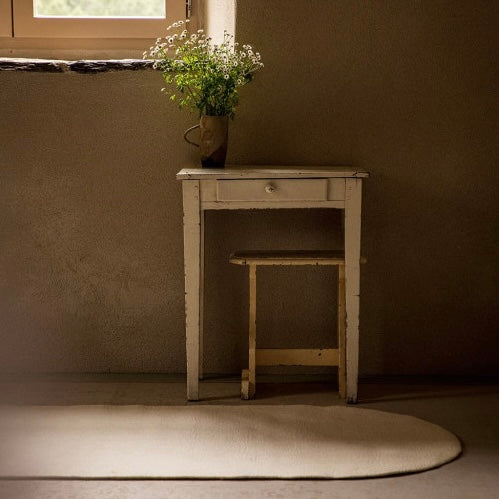 Oval Rug, light stone 80x200cm