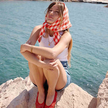 Bianca Mulltuch mit Vichy-Karomuster in Tomatenrot