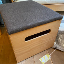 Sale Zugbox mit gepolstertem Deckel