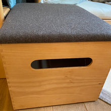 Sale Zugbox mit gepolstertem Deckel